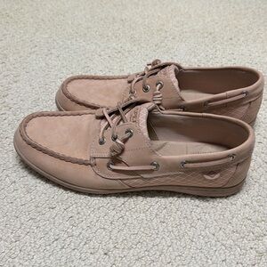 Blush pink/taupe Sperry boat shoes